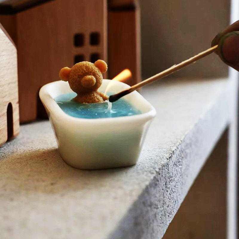 Bear Who Loves Bathing Bathtub Aromatherapy Candle